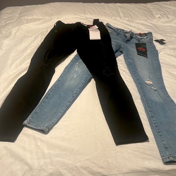 “Celebrity Pink” NEW (Macy’s) Jean Bundle     Size 3/26 - Picture 2 of 6